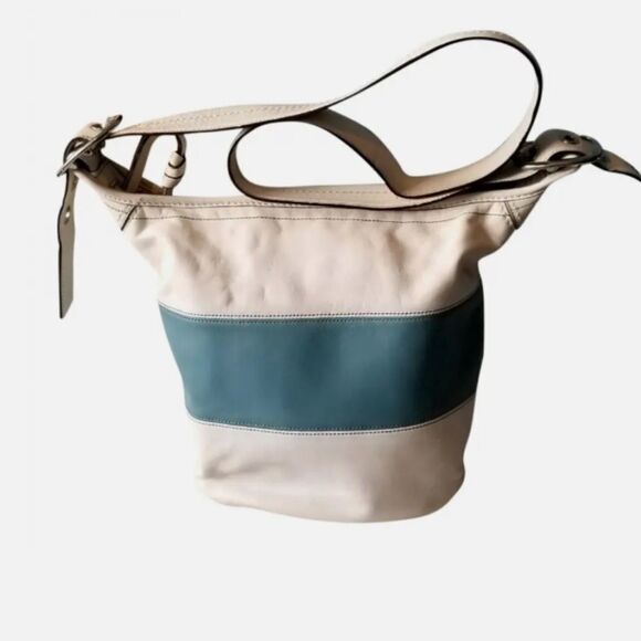 Coach F33157 Rugby Stripe Vintage Bucket Bag With Zip Closure - Picture 1 of 12